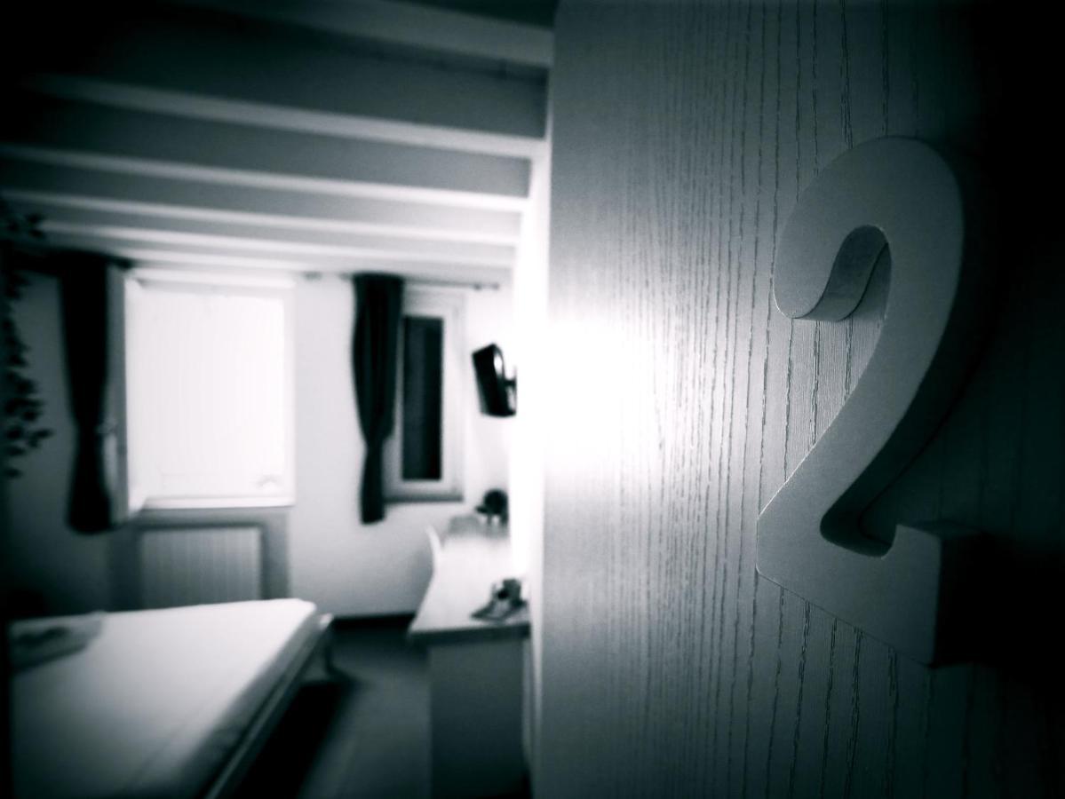 Hotel Ermi Sona Exteriér fotografie